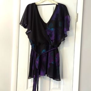 City Chic Flutter sleeve top